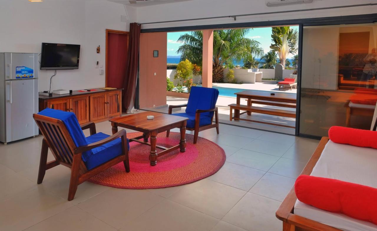 Hotel Residence Sarimanok Ambatoloaka  Kültér fotó