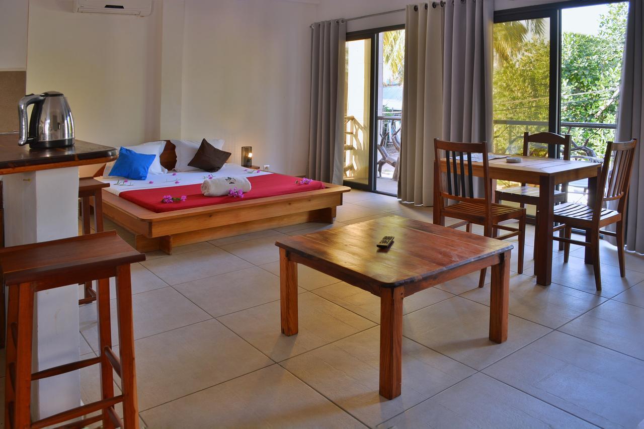 Hotel Residence Sarimanok Ambatoloaka  Kültér fotó