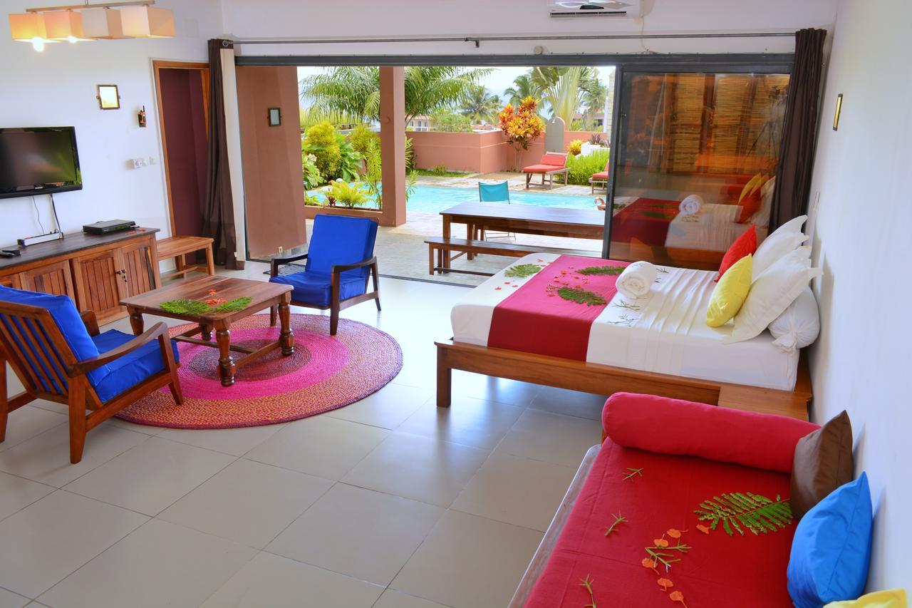 Hotel Residence Sarimanok Ambatoloaka  Kültér fotó
